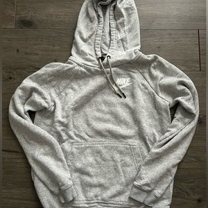 Heather gray Nike hoodie